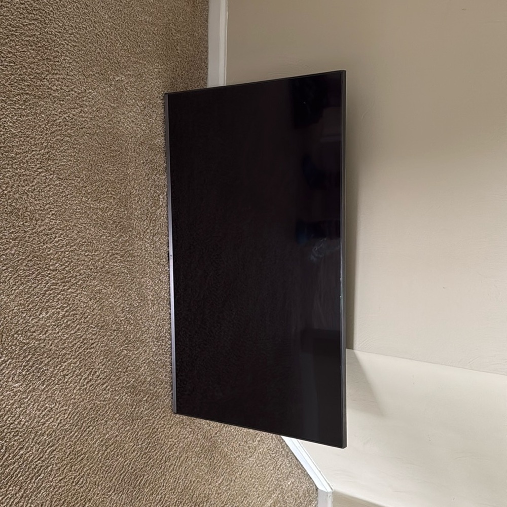 LG 43